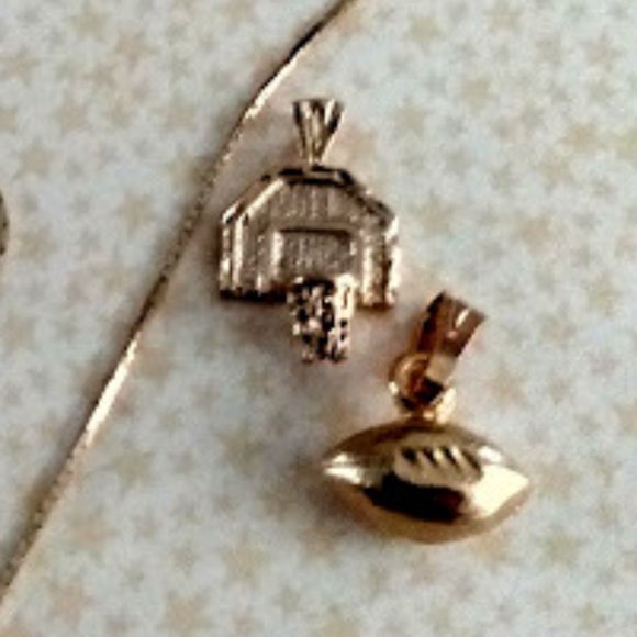 DESIGNER 3pc Basketball/Football Theme Sports Fan 14KT GP Charms Necklace**NEW! - Picture 2 of 4